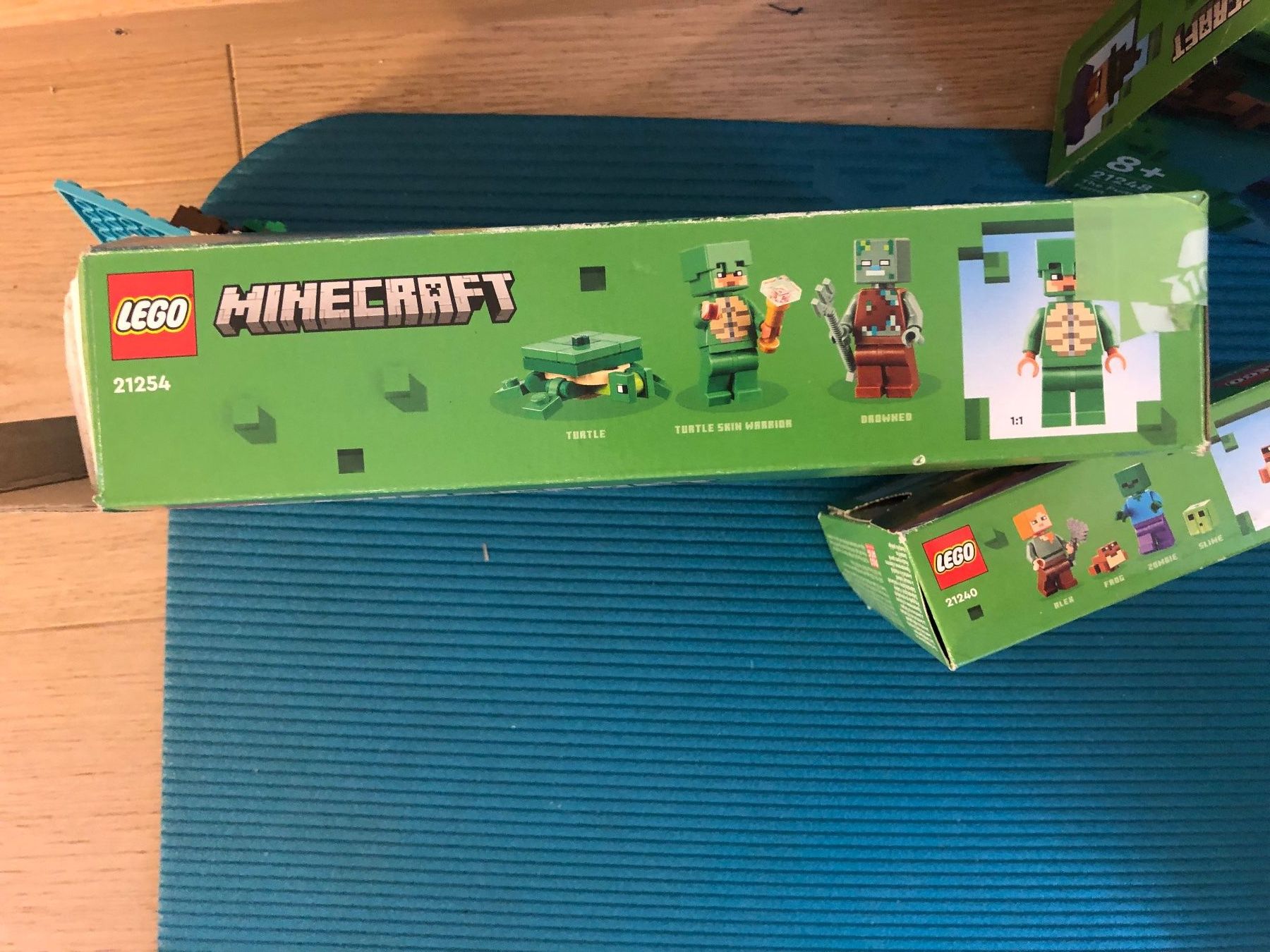 Lego Spielzeuge: Lego Minecraft 3 Sets – Gebraucht aus Zürich von dustx 3