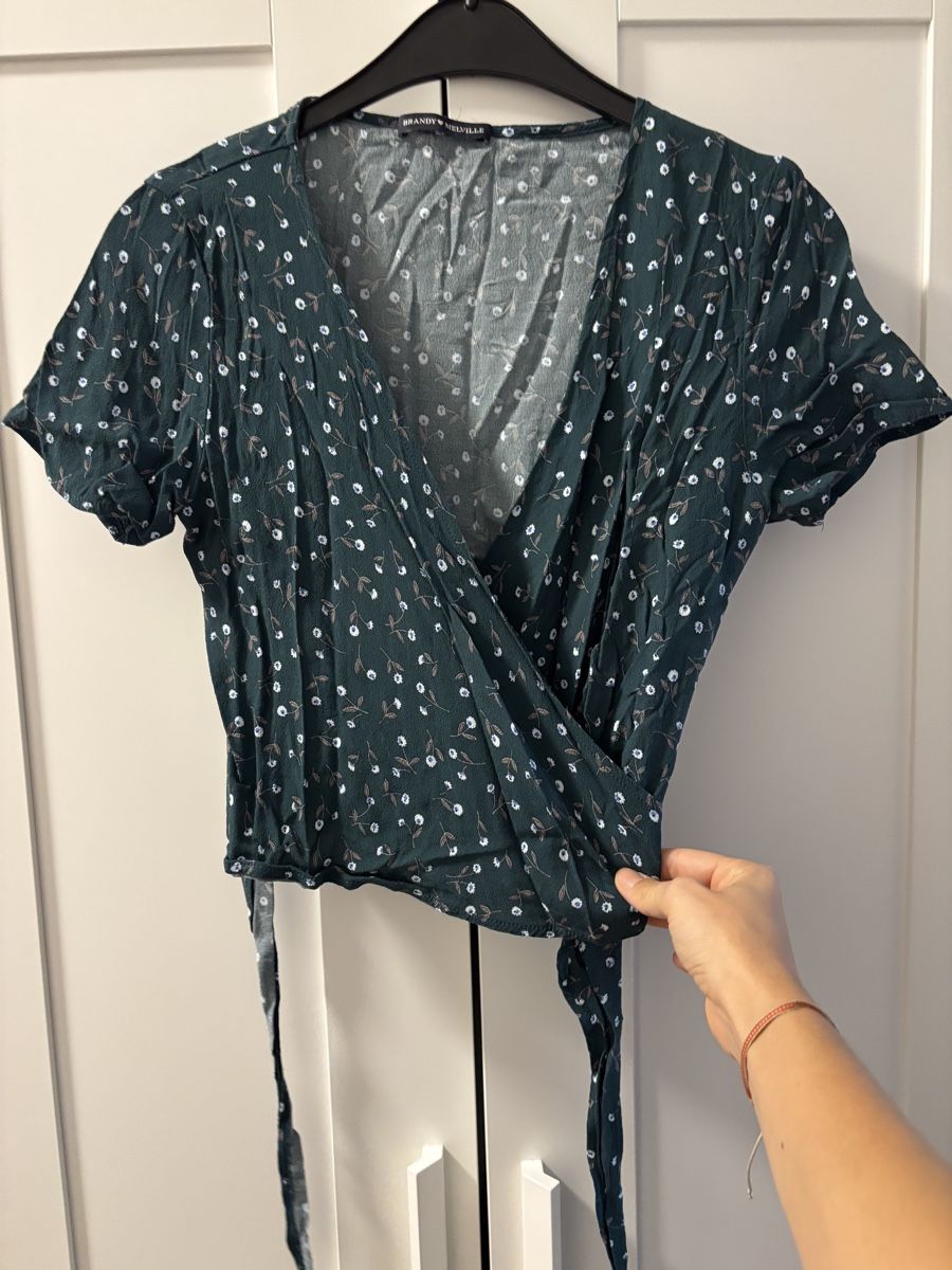 Brandy Melville Camicette: Brandy Melville Wickeloberteil, Grösse S – Nuovo (secondo la descrizione) da Allenwinden venduto da clamel