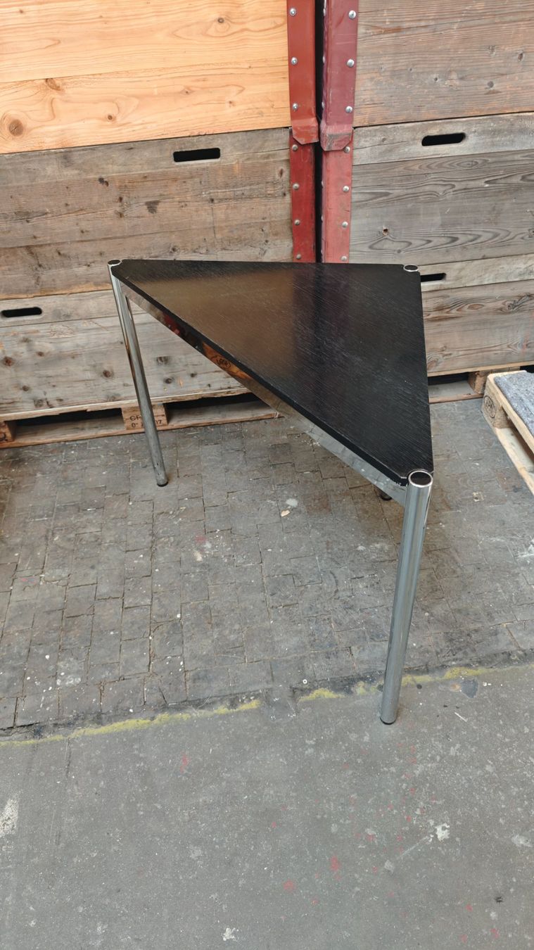 USM Tables: USM Haller Ecktisch – D'occasion à Luzern par pilatusshop 1