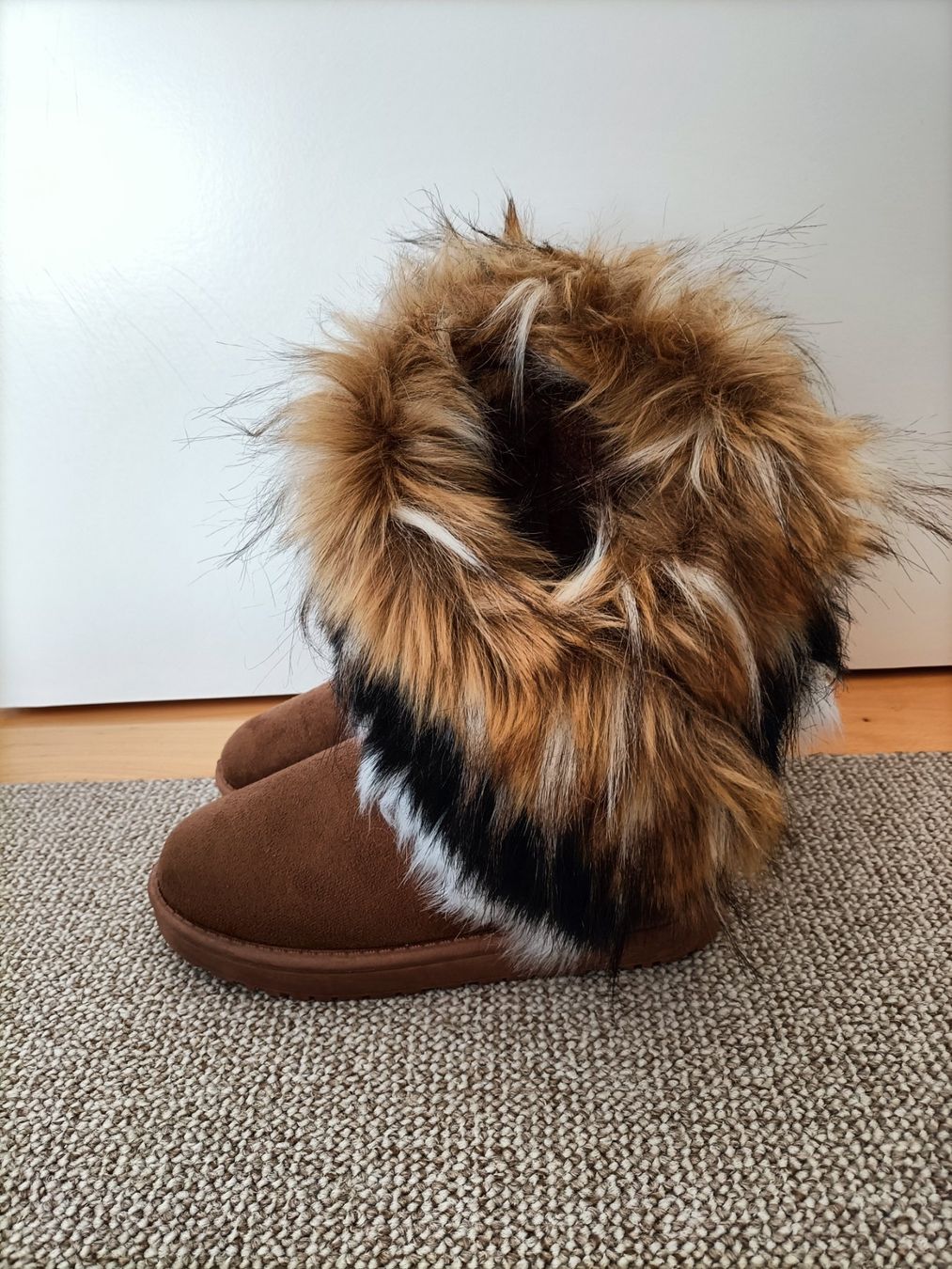 Scarpe da donna: Brauner Winterstiefel Gr. 37, NEU! – Nuovo (secondo la descrizione) da Wil SG venduto da MissMillie71 1