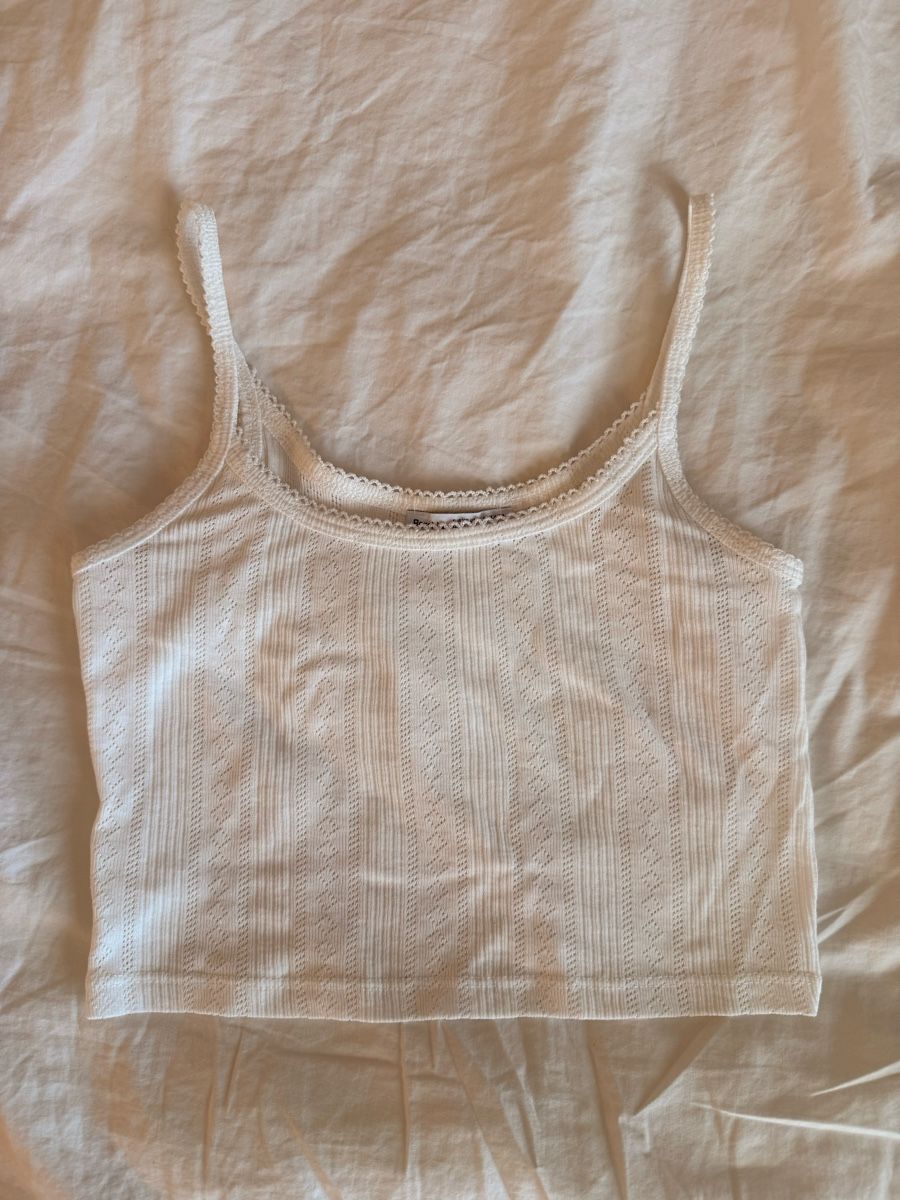 Bershka Tops: Weisses Top mit Spitze von Bershka – Gebraucht aus Oberrohrdorf von a._.w