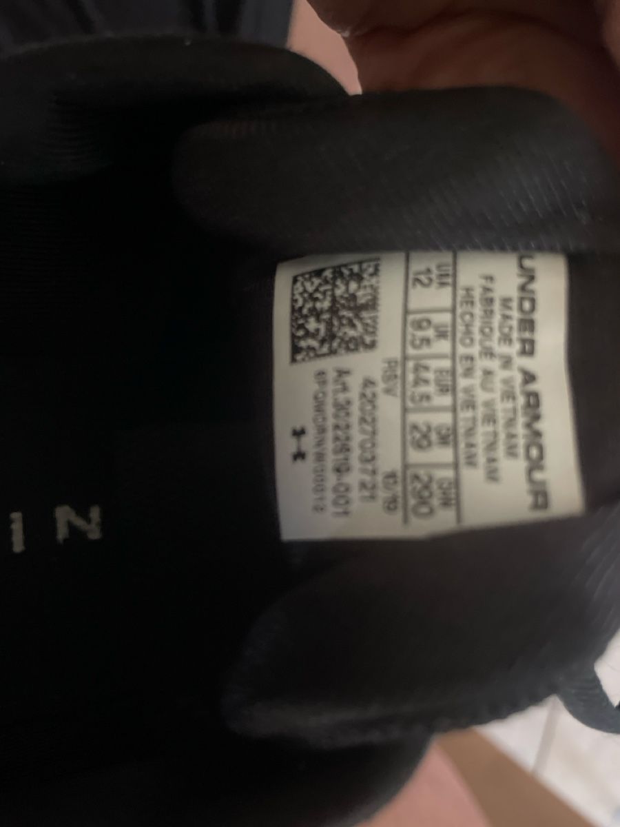 Under Armour Scarpe da uomo: Under Armour Laufschuhe Charged Aurora, Grösse 46 – Usato da Obergerlafingen venduto da cabo4 3