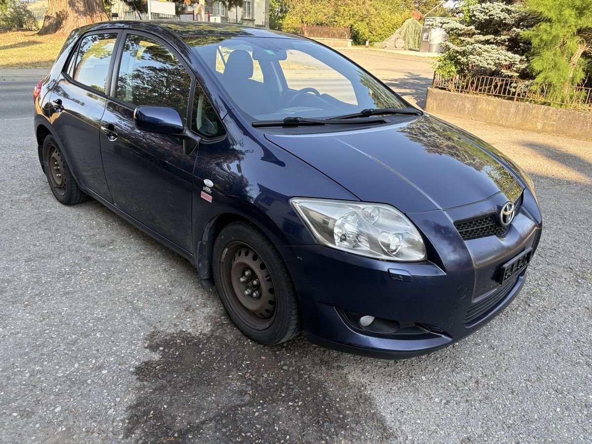 Toyota Automobili: Toyota auris – Usato da Siviriez venduto da S16_cl2000 1