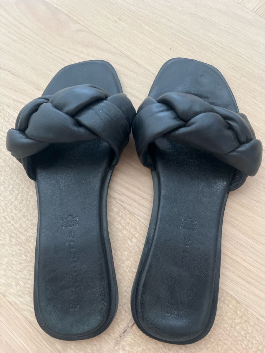 Tamaris Scarpe da donna: Tamaris Pantoletten, Gr. 40 – Usato da Zürich venduto da prima.01 1