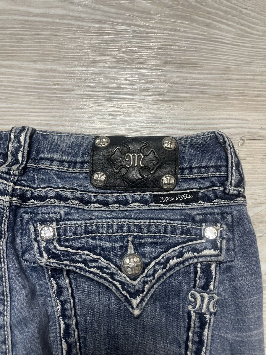 Jeans: Miss Me Bootcut Jeans Original Size M – Nuovo (secondo la descrizione) da Safnern venduto da MaisonLouis 2