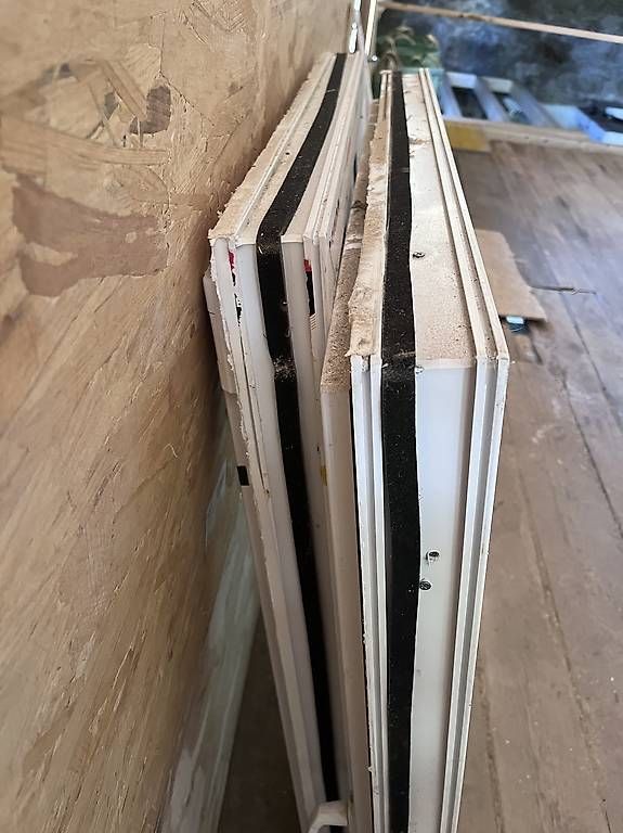Finestre: Kunststoff-Fenster weiss  – Usato da Englisberg venduto da estrujen 3