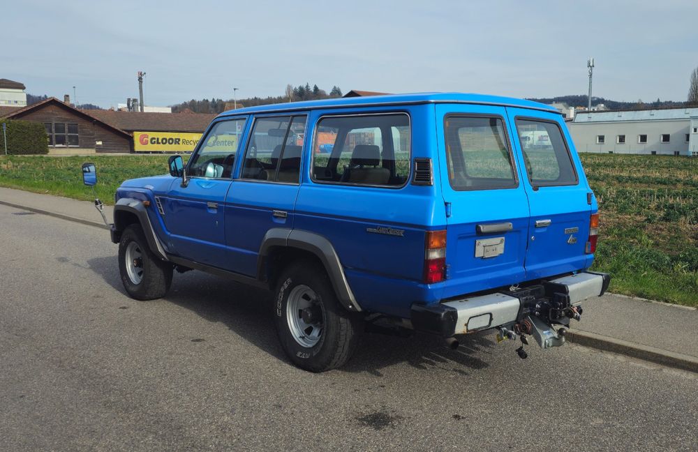 Toyota Land Cruiser mit Anhängelast 6000 kg Druckluftbremse (Defekt) in Zofingen für CHF 7900 ...