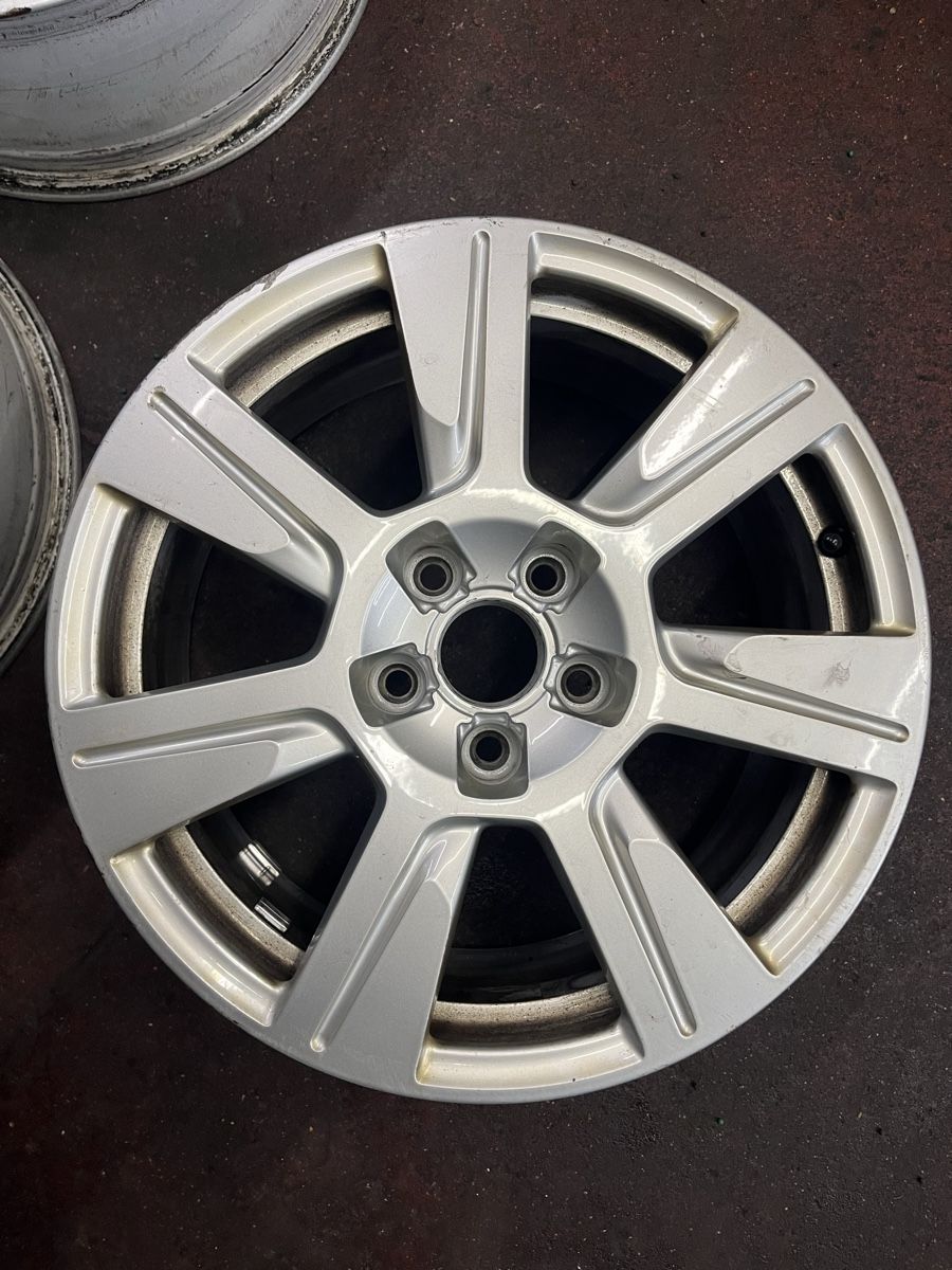 Audi Cerchioni: Alufelgen 225/50 R17 Audi – Usato da Luzern venduto da elijakiki 5