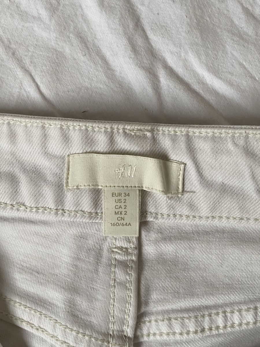 H&M Jeans: Jeans blanc H&M, taille 34 – Nuovo (secondo la descrizione) da Tavannes venduto da callie.mcli 4