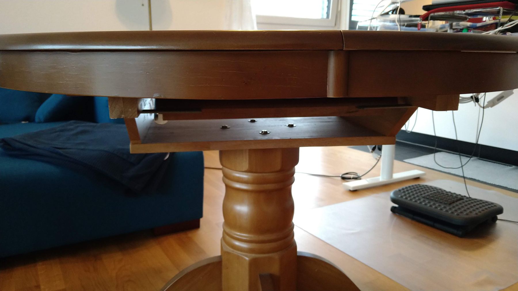 Tische: Extendable solid wood round Dining Table – Neu (gemäss Beschreibung) aus Cham von mmi_7gt5 5