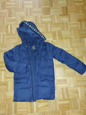 Winterjacke mit Kapuze und doppel Verschluss