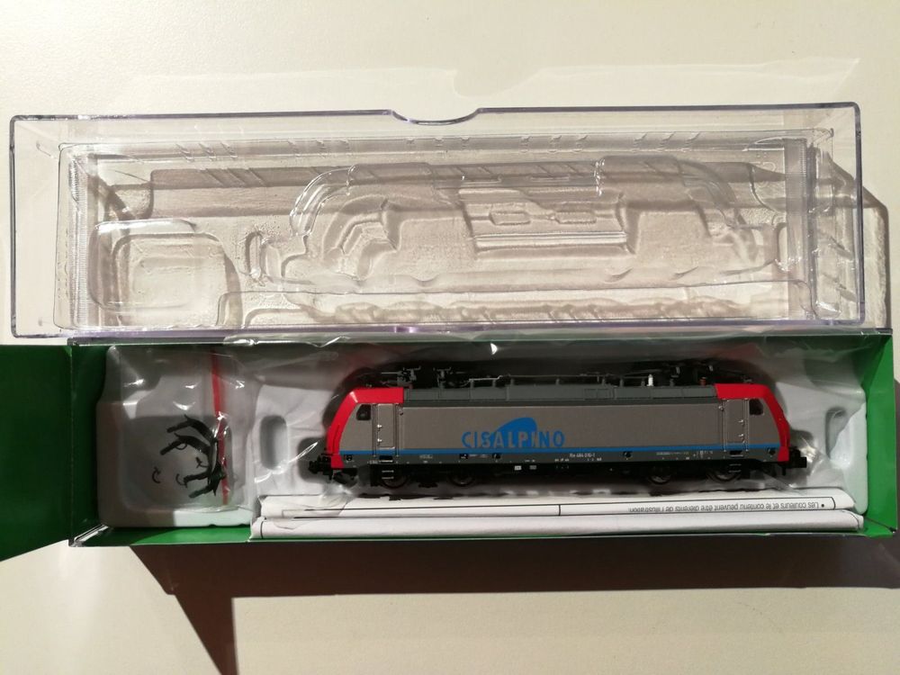 LOCOMOTIVE DIESEL V221 de la DB Arnold Echelle N Boite d’origine Analogique EUR 70,00 - PicClick FR