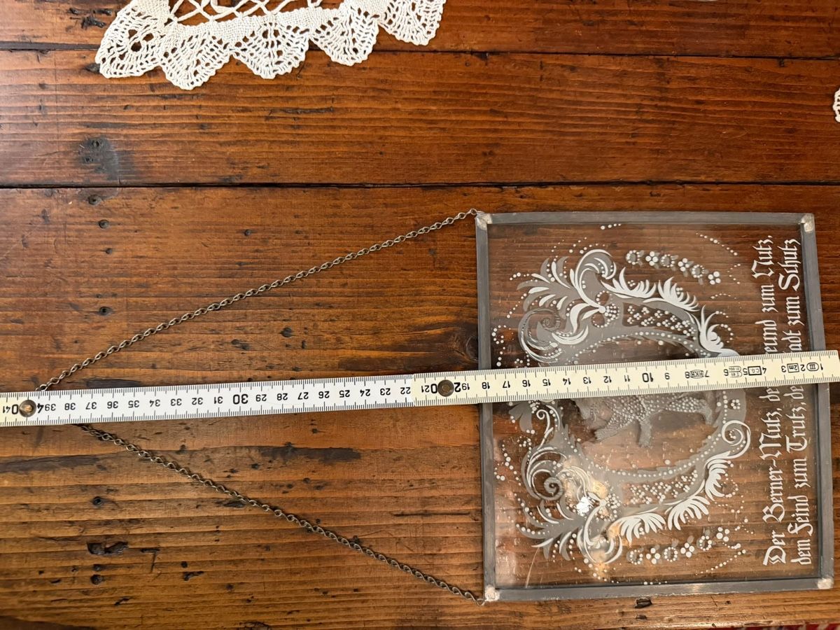 Tutte le decorazioni: Berner Bär Bleiglasbild mit Spruch, Vintage – Usato da Lamone venduto da Birth-Gramm-Antiques 7