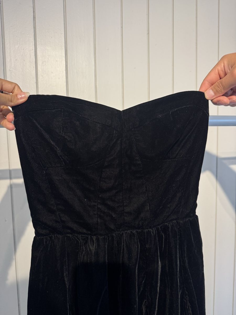 Vestiti: Samtkleid schwarz trägerlos Grösse S – Usato da Aadorf venduto da mar_l5n2 1