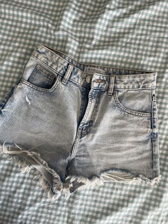 Leichte Sommer-Denimshorts Gr. 36/38 Top Zustand!