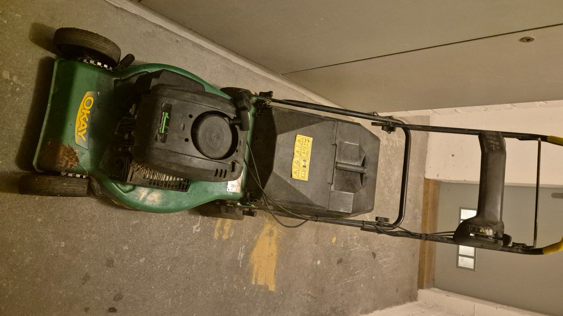 Rasenmäher: Okay Rasenmäher - defekt – Defekt aus Bern von mfi_m6wx