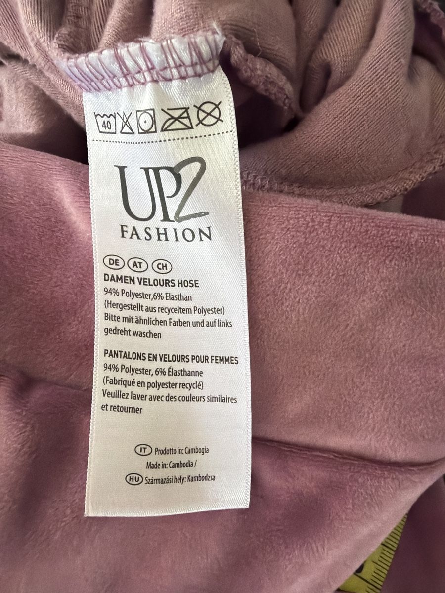 Pantaloni: Hose Neu (44/46) – Nuovo (secondo la descrizione) da Vezia venduto da sidu03 6