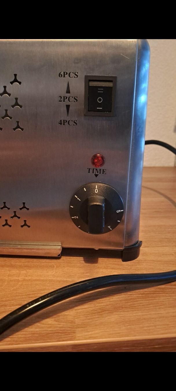 Küchengeräte: Royal Catering Toaster Gross – Gebraucht aus Teufenthal AG von Silbermond74 3