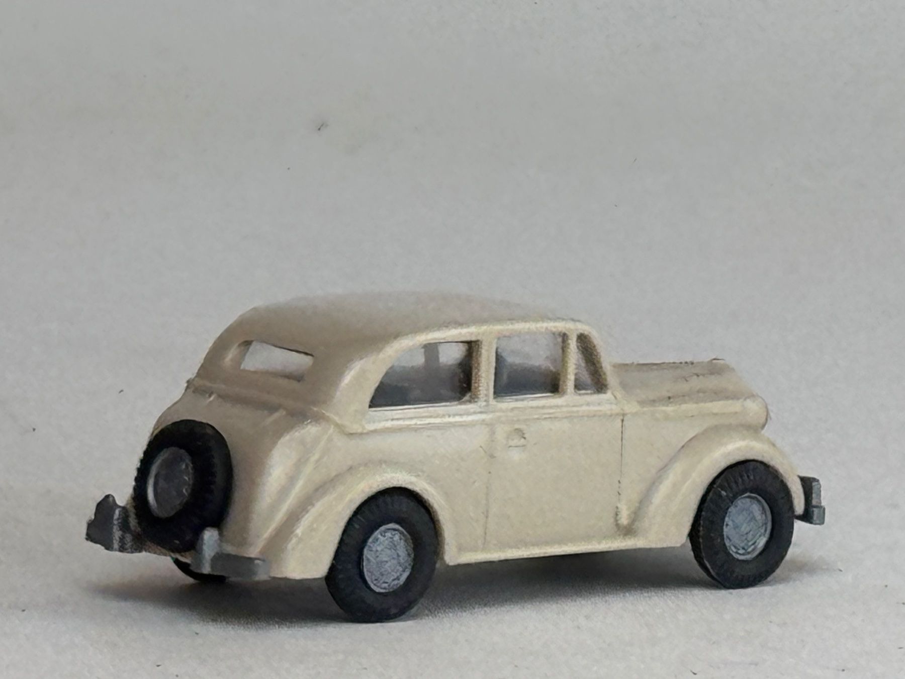 Brekina Modellautos: VE1- Praline Opel Olympia hellbeige – Gebraucht aus Elm von Wikmtz 1