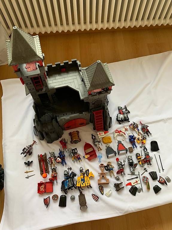 Giocattoli: PLAYMOBIL Ritterburg – Usato da Birsfelden venduto da jos_rc6t