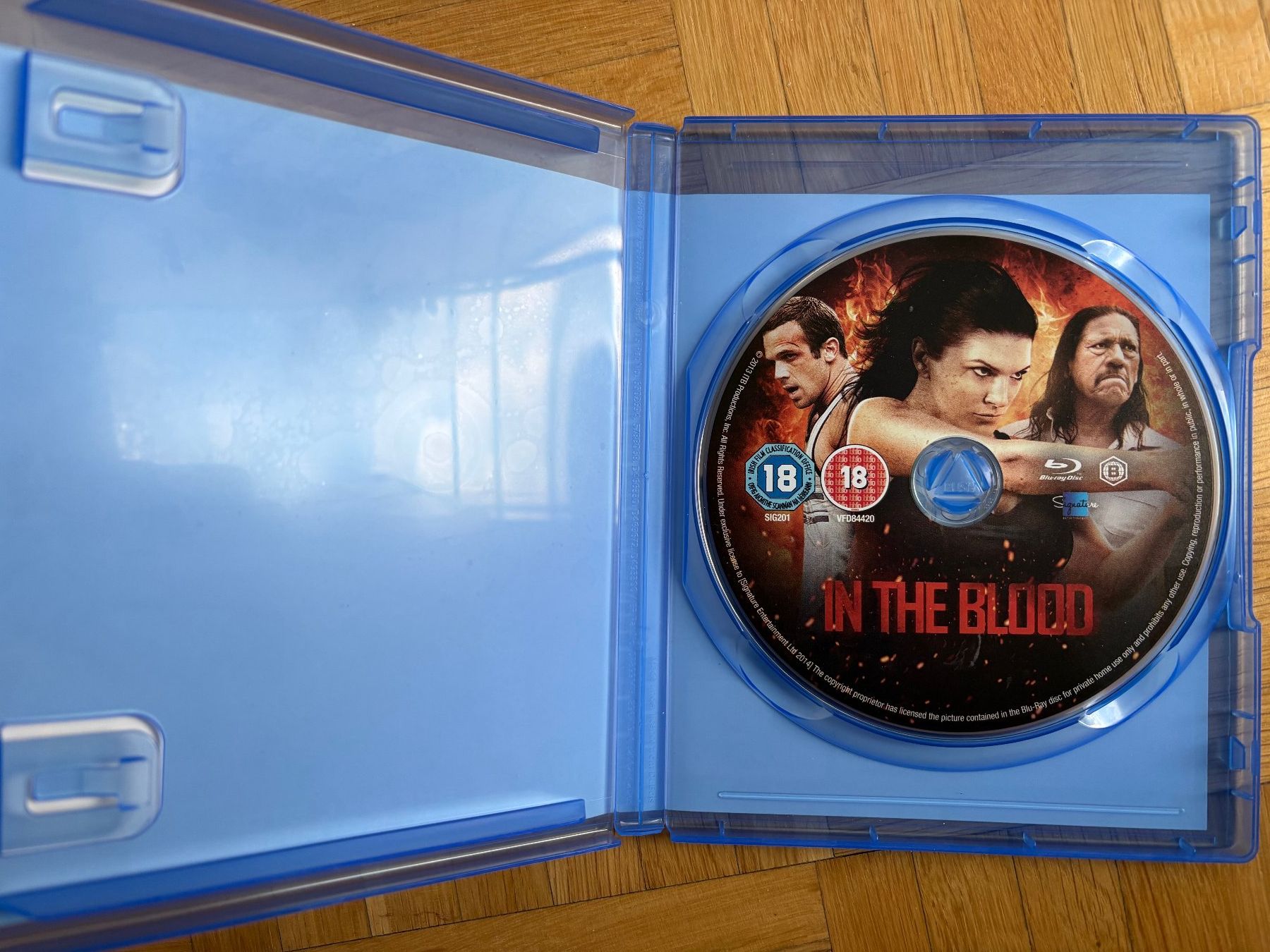 Tutti i DVDs: In the Blood - Blu-ray – Nuovo (secondo la descrizione) da Zürich venduto da Malcom 1