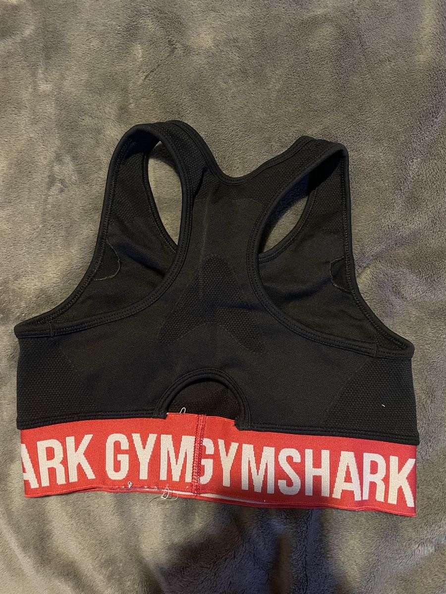 Gymshark Top: Brassière Gymshark – Usato da Ponts-de-Martel venduto da Manon_.brs 1