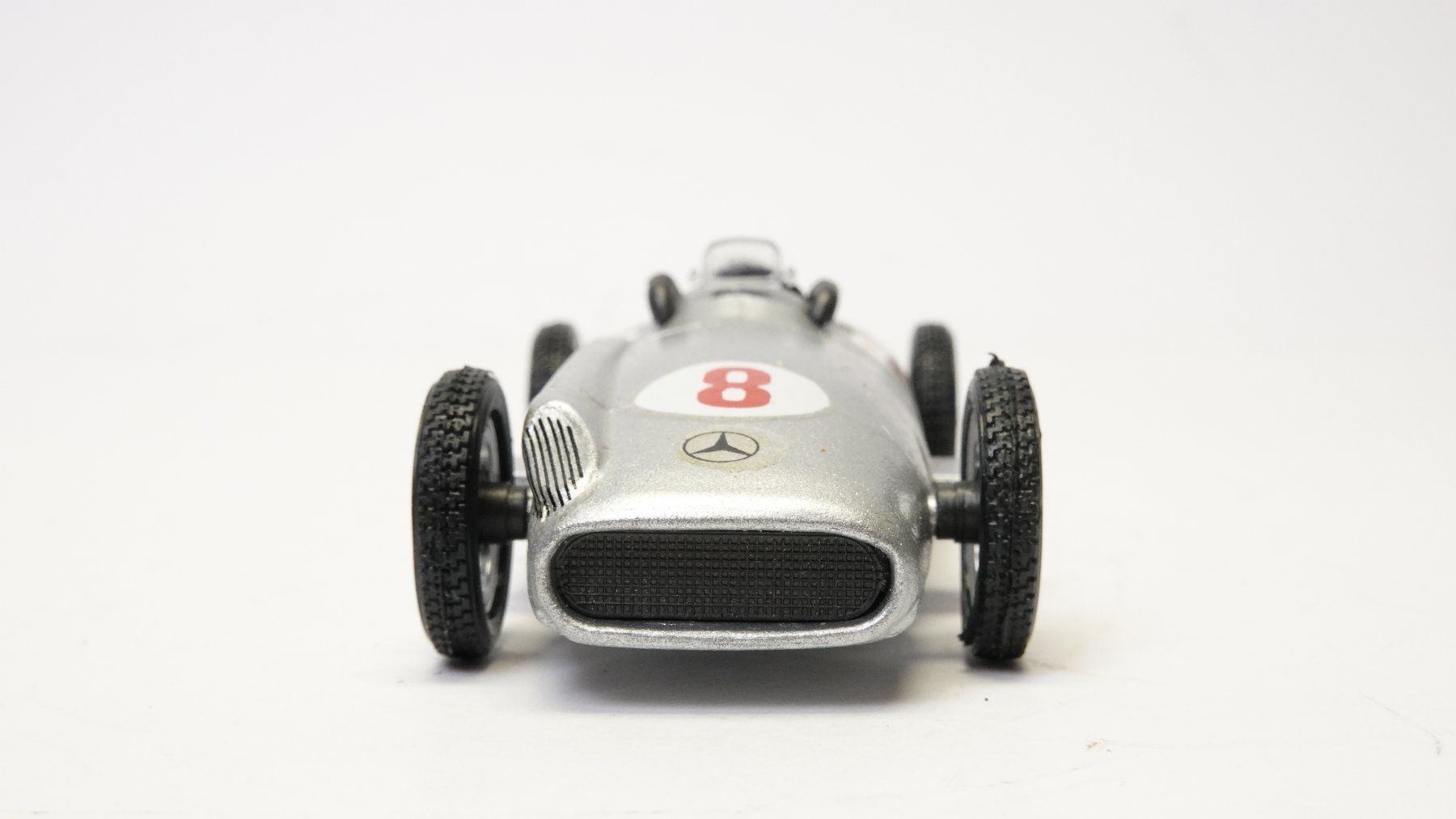 Brumm Modellautos: e55 Brumm 1/43 Mercedes W196 #8 silber – Gebraucht aus Thun von evinka_gmbh 2