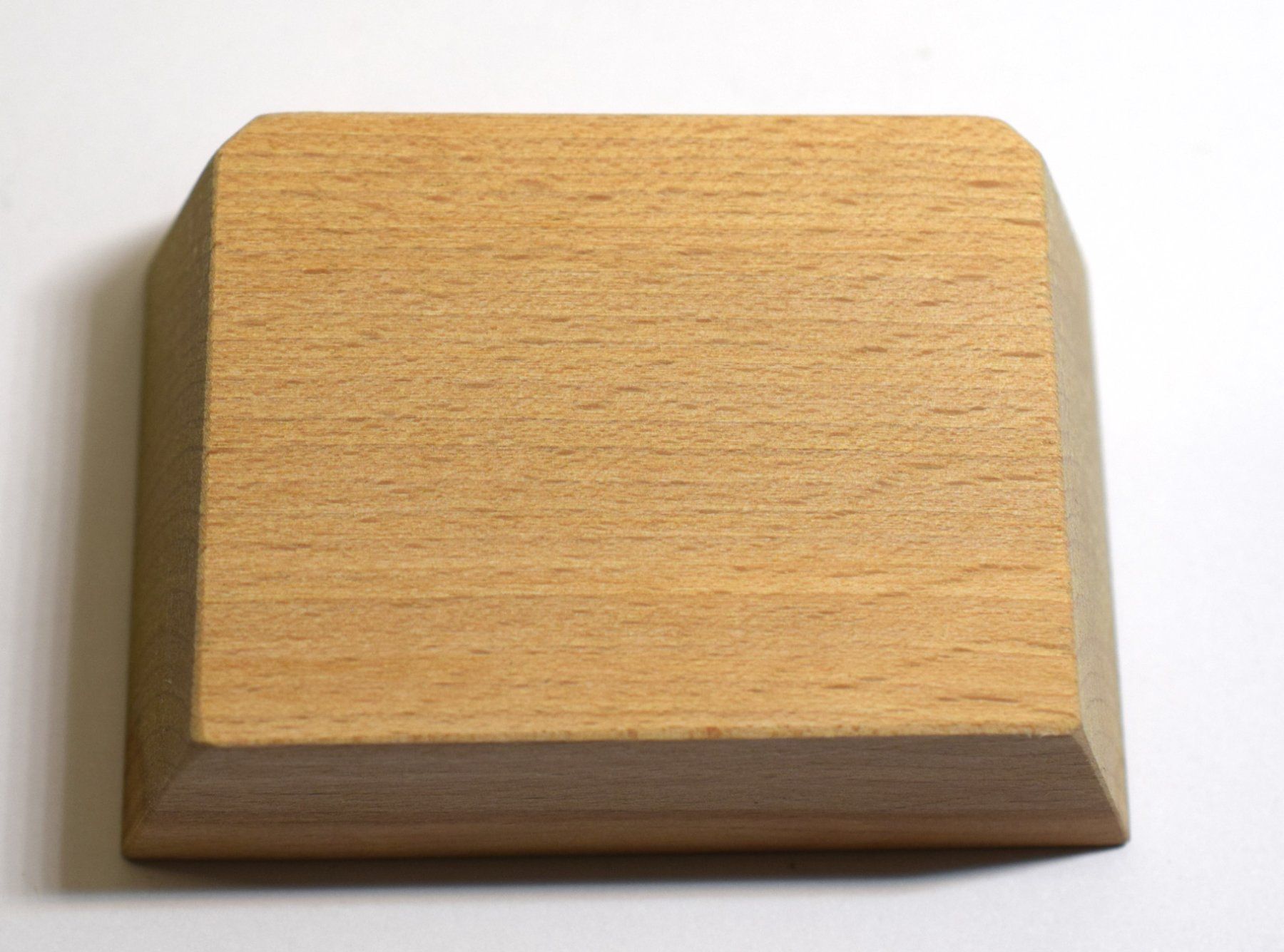 Holzartikel: 4 Holzsockel – Neu (gemäss Beschreibung) aus Grabs von Fadenquarz 2