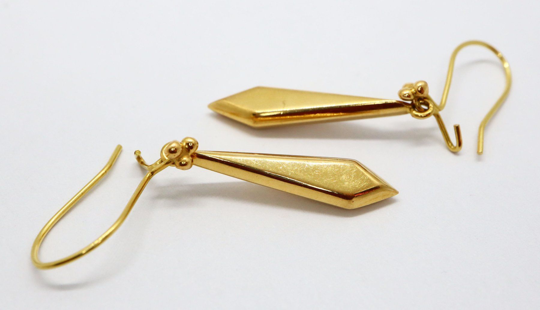 Ohrringe & -stecker: Ohrhänger in Gelbgold – Gebraucht aus Dürnten von schmucklicher 1