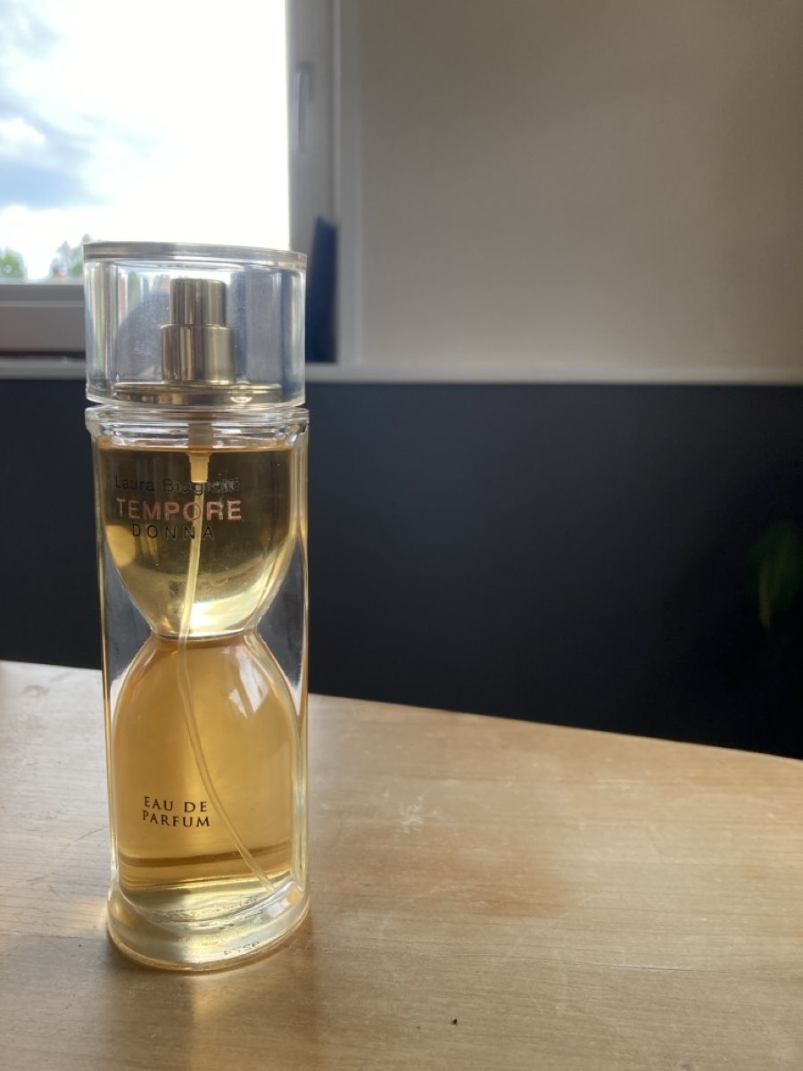 Laura Biagiotti Profumi & Eau de Toilette: Laura Biagiotti TEMPORE Donna – Usato da Herisau venduto da Sifgana 1