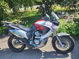 Honda Transalp XL700VA, ABS, Valises comprises, GPS...