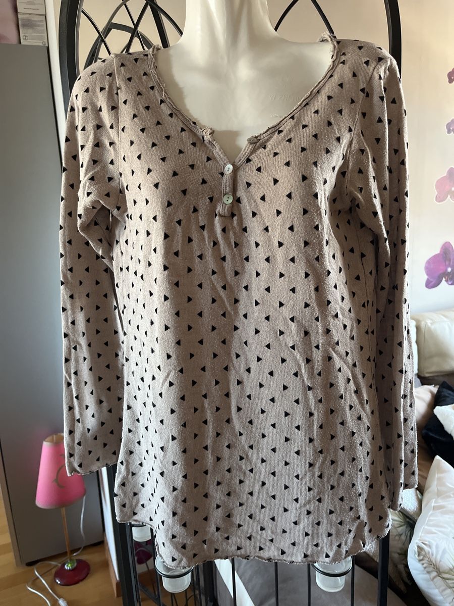 Maglioni & Felpe: Pull beige Triangles velours Manches Longues S – Usato da Genève venduto da Libellule477