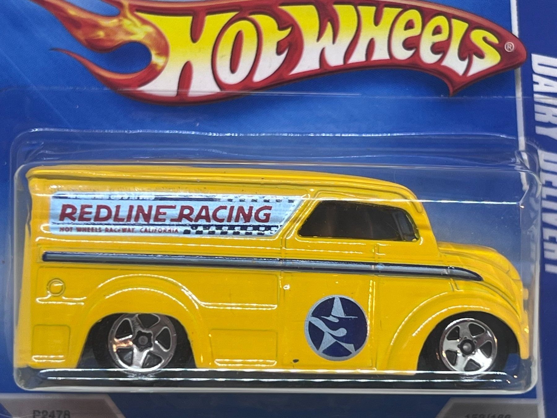 Hot Wheels Modellautos: Hot Wheels Dairy Delivery – Neu und originalverpackt aus Wildegg von LaaBoutique 1