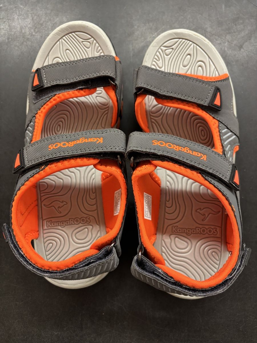 Schuhe für Jungen: KangaROOS Sandalen Grau Orange, Grösse 37 – Gebraucht aus Büren an der Aare von Nikito2001 2