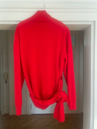 Raffiniert geschnittener Kaschmirpullover