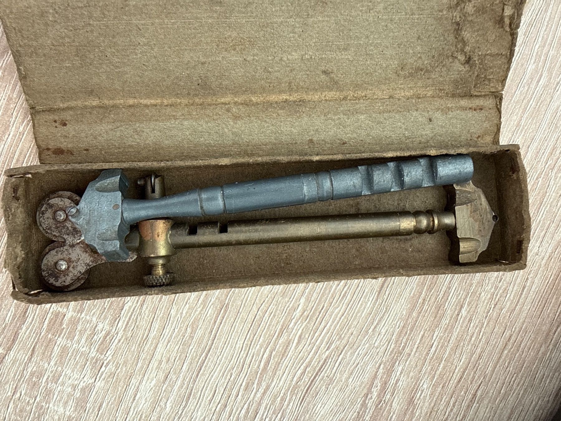 Tous les outils: Outils de vitriers ? – D'occasion à Prilly par bandoche67