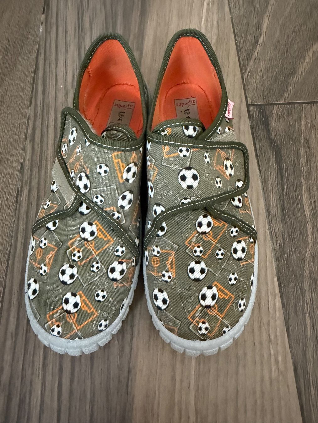 Superfit Schuhe für Jungen: Superfit Finken Gr 31 – Gebraucht aus Horgen von Auction-Kings