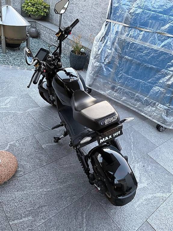 Scooters: City Max RR Schwarz – D'occasion à Dottikon par jolly08