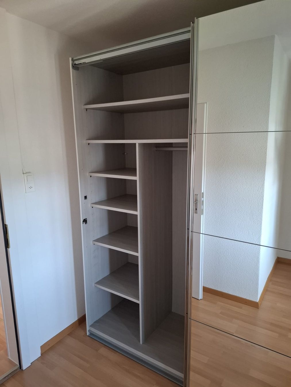 Armadi: Spiegelschrank – Usato da St. Gallen venduto da jas_8zd2 2