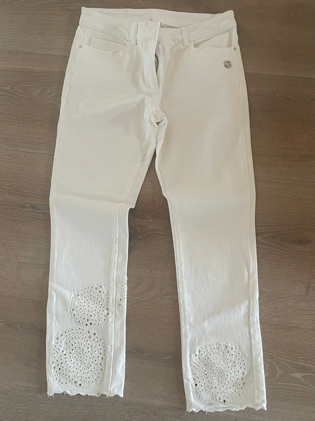 Jeans: Jeans Sportalm weiss Gr. 36 – Gebraucht aus Kaltbrunn von silka03