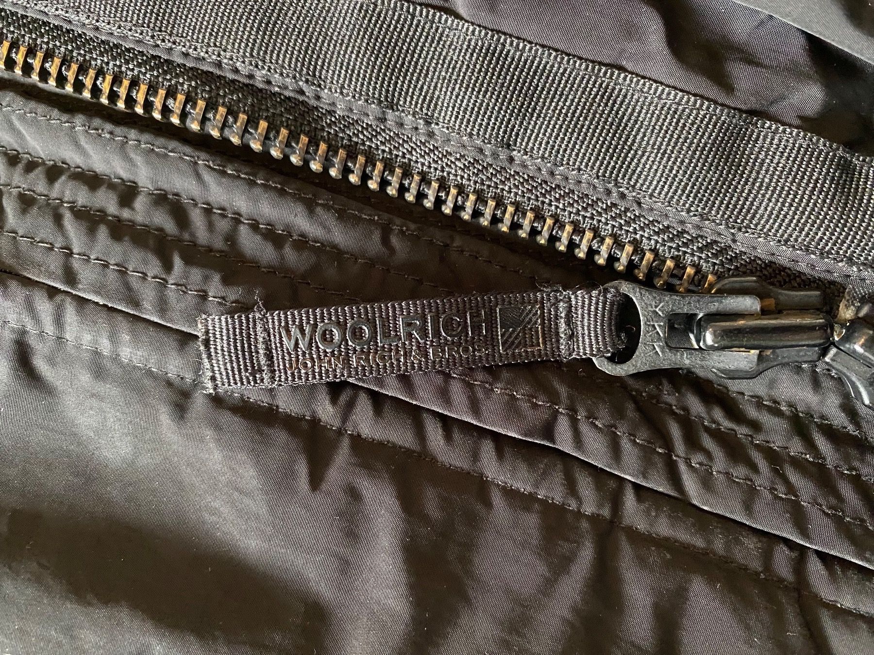 Woolrich Mäntel: Original Woolrich Wintermantel Black – Gebraucht aus Buchs ZH von crazyhandbaggirl123 4