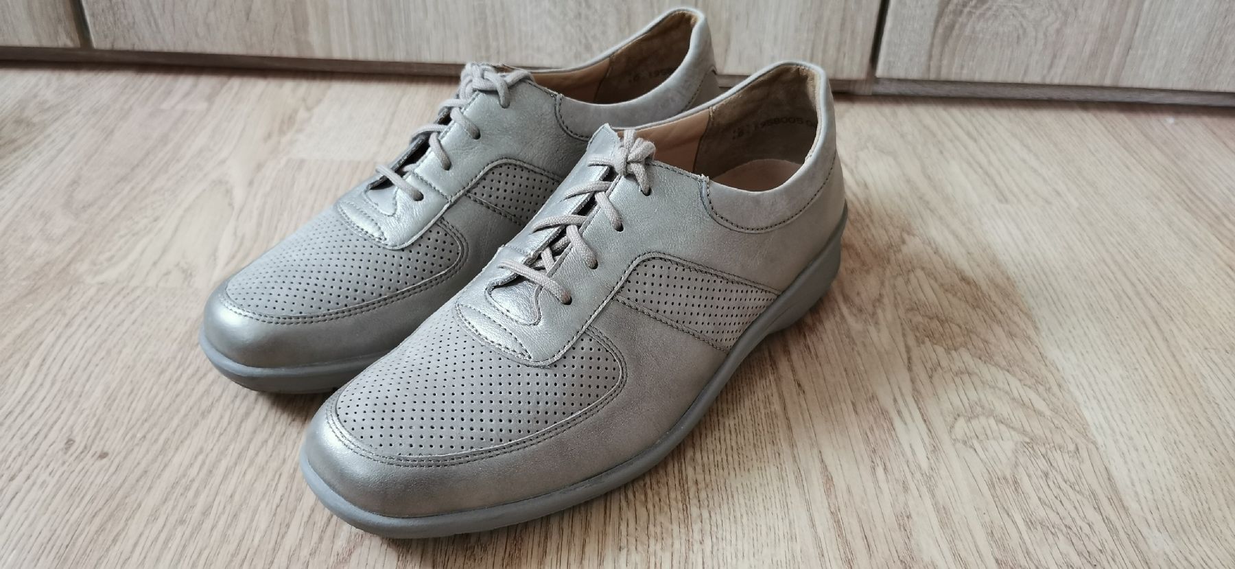 Scarpe da donna: Solidus Damen Komfortschuhe Gr. 6 – Nuovo (secondo la descrizione) da Schlieren venduto da vlalif 1