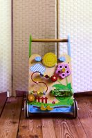 Holz Lauflernwagen mit Spielcenter