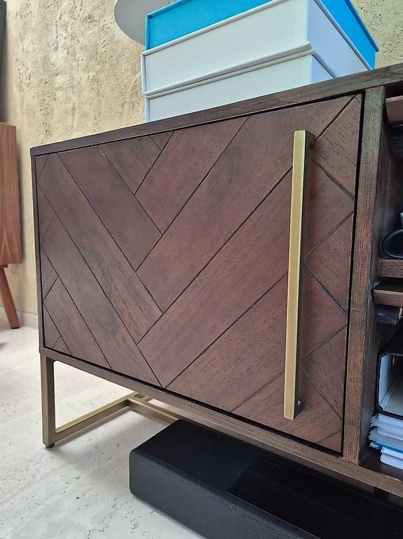 Cassettiere: Grosses Midcentury Lowboard "Class" der Marke Dutchbone – Usato da Meilen venduto da jul_28tj 1