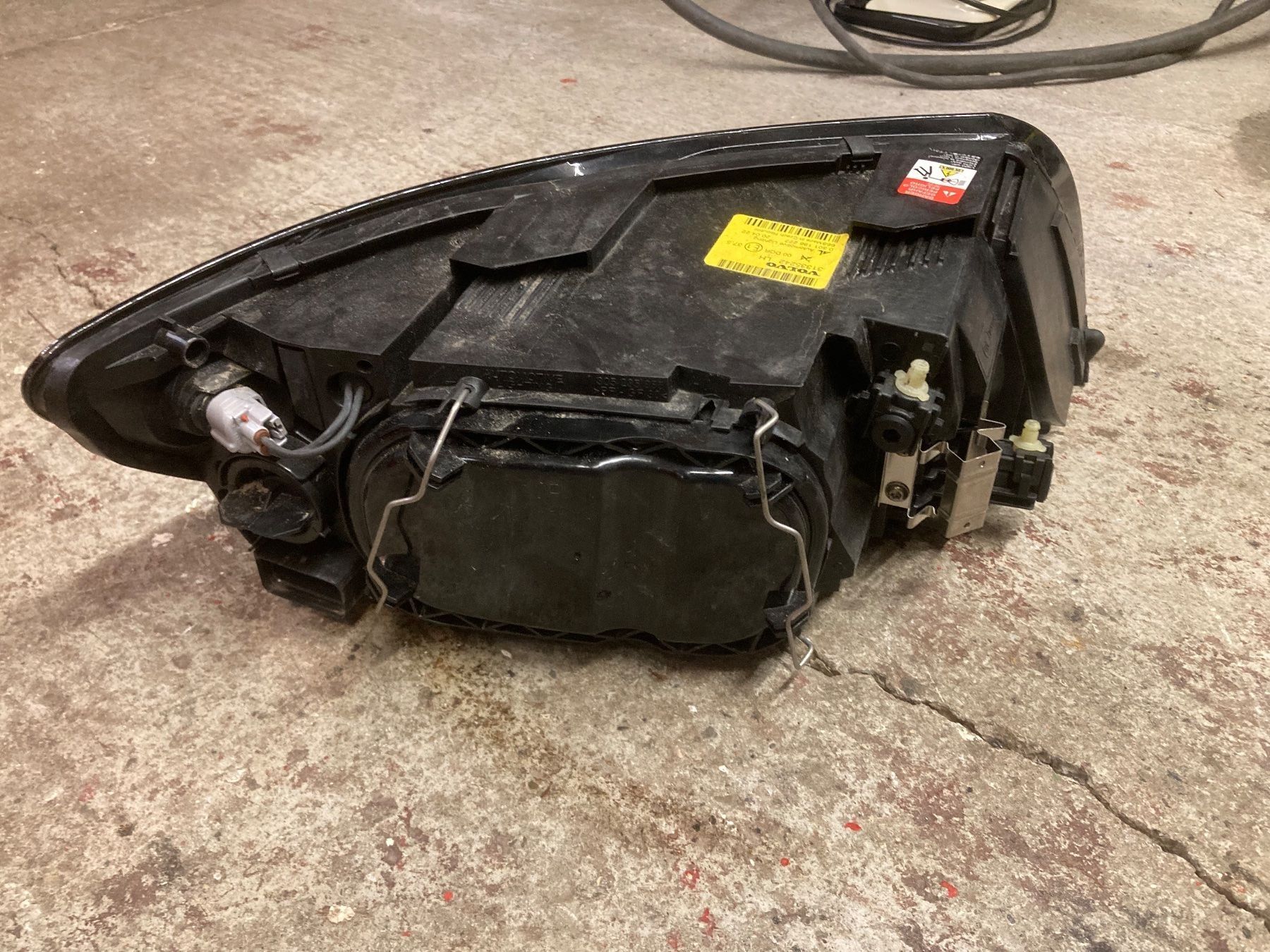 Volvo Fari: Volvo V50 Scheinwerfer – Usato da Ganterschwil venduto da Tannermechanik 2