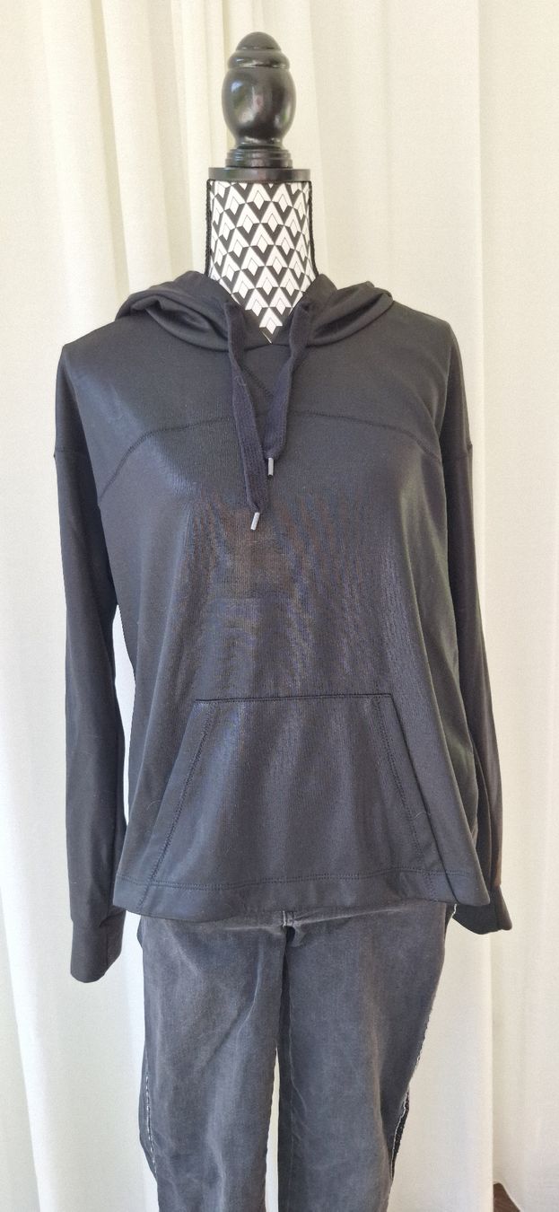 Zara Maglioni & Felpe: Hoodie Schwarz, Grösse L – Nuovo (secondo la descrizione) da Zürich venduto da Milas_closet