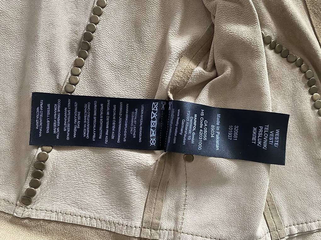 Gilets & Westen: Freaky Nation Echtleder-Weste Gr. S  neu – Neu und originalverpackt aus Rorschach von Lauraq12 3