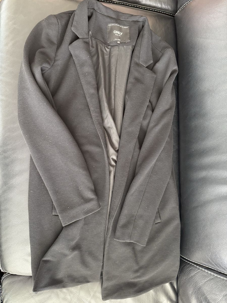 Only Giacche: ONLY Black Blazer Jacket Size 38 – Usato da Winterthur venduto da yar_dpp8