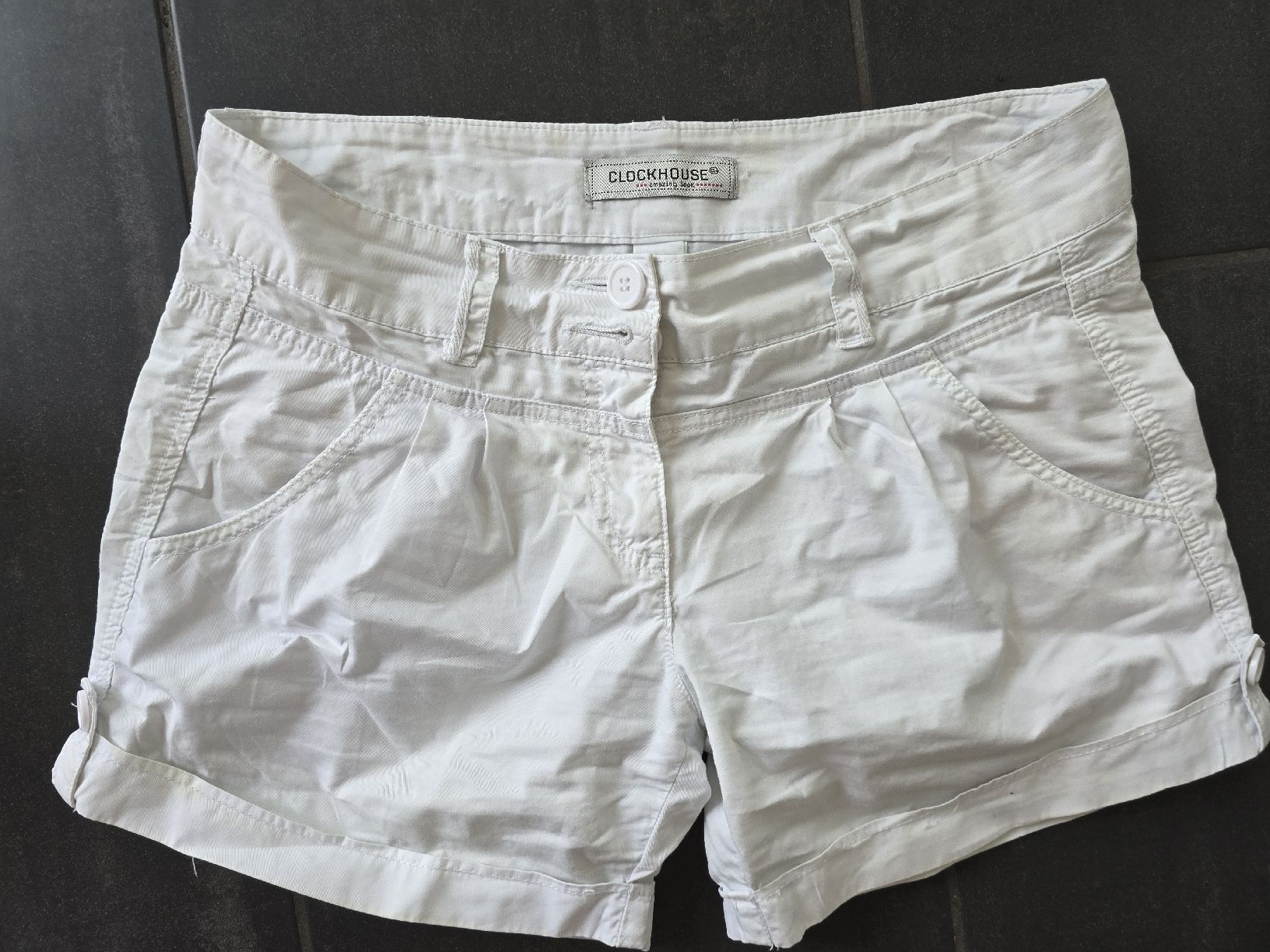 C&A Pantaloni: Clockhouse Sommer-Shorts, weiss, Gr. 38 – Usato da Unterentfelden venduto da Panda-87