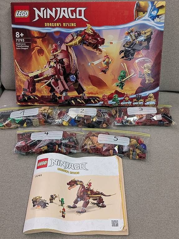 Baukästen: LEGO NINJAGO Heatwave Transforming Lava Dragon – Gebraucht aus Winterthur von Mike.w